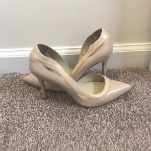 Cream BCBG pumps